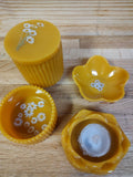 Gold with Daisies Accent Set