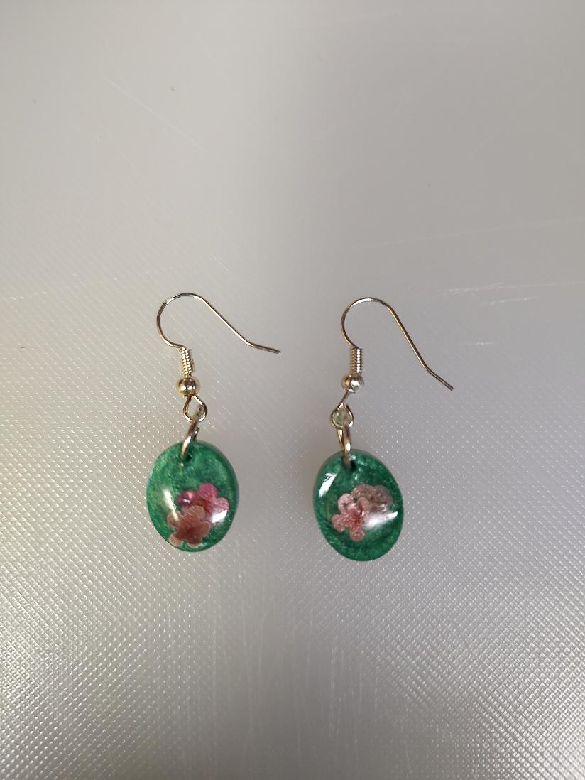 Tiny dangle floral earrings
